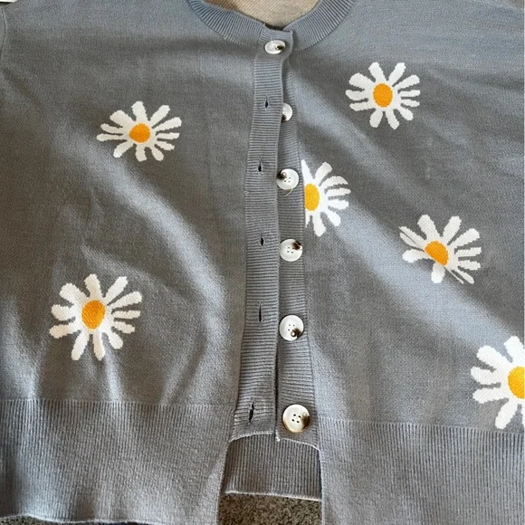 Gray Cardigan with Daisy Pattern - Picture 1 of 5